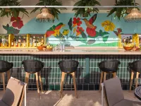Mayfair House Hotel & Garden Hotels near CocoWalk