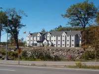 Parry Sound Inn & Suites Hotels in Parry Sound