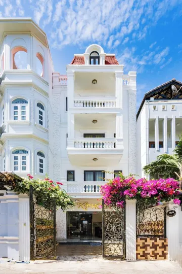 Joi Home The Hidden Villa