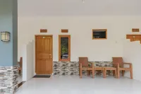 RedDoorz near Ciletuh Sukabumi Hotel di Ciemas