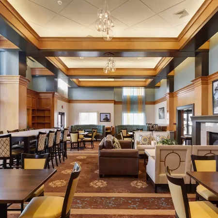 Holiday Inn Express & Suites WARWICK-PROVIDENCE (AIRPORT) by IHG