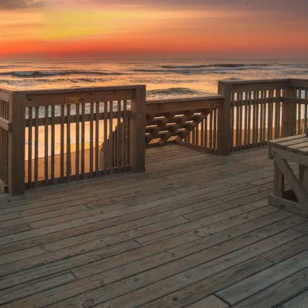 Holiday Inn Express NAGS HEAD OCEANFRONT by IHG