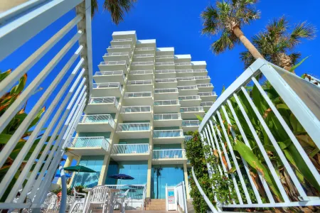 Bahama House - Daytona Beach Shores