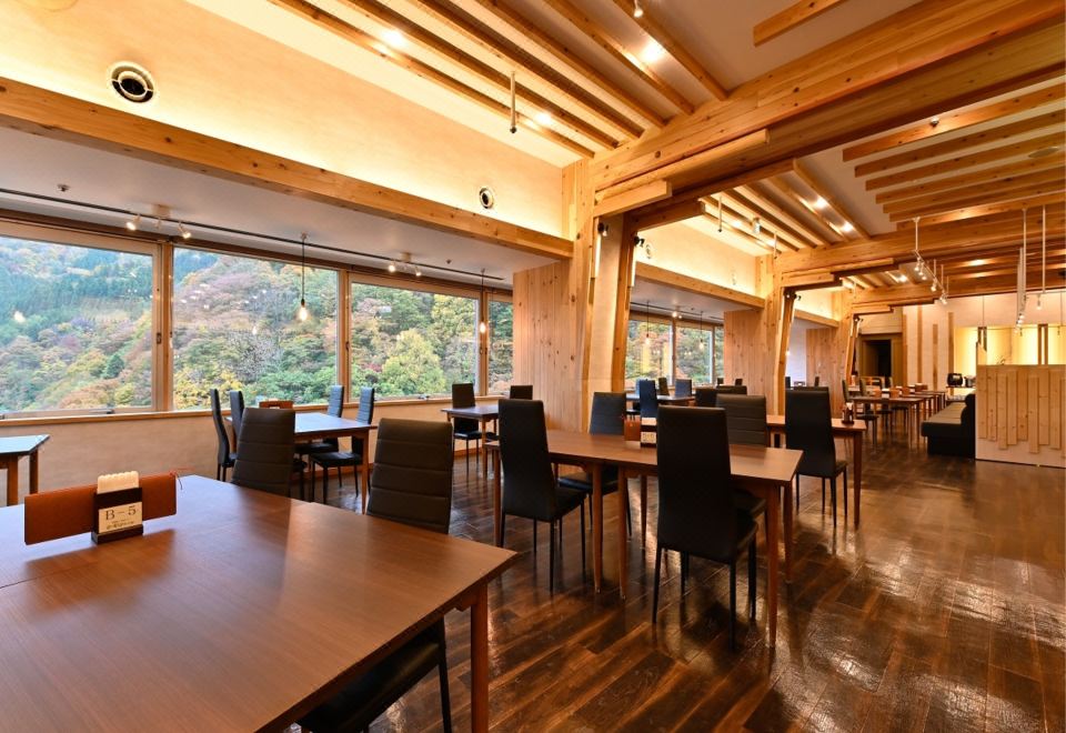 유제 호텔 객실 내부