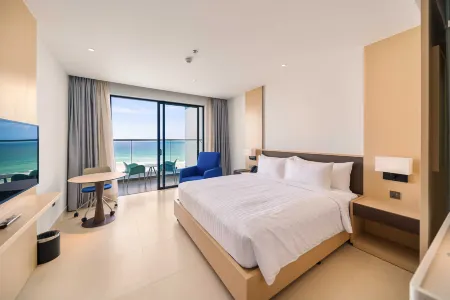 The Empyrean Cam Ranh Beach Resort