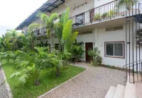 Spacious One Bedroom Apartment- Home Like Setting