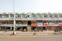 Hotel Kaveri فنادق في سومناث