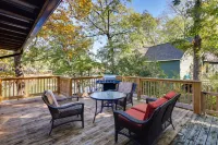 Private Dock & Deck: Lakefront Hot Springs Home! - Wifi