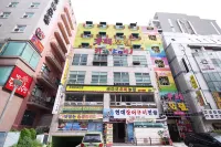 Changwon Yongho-Dong Cafe - Bãi đậu xe