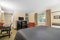 Rodeway Inn Lake George Outlets Hotels in Queensbury