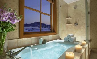 Snake River Lodge & Spa
