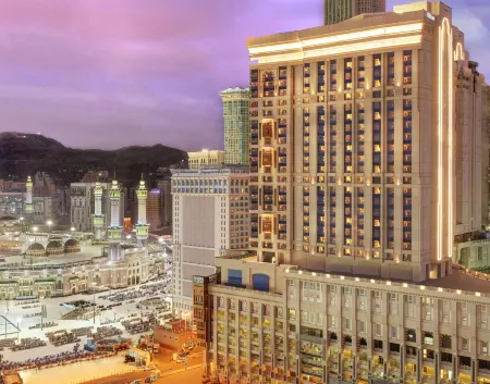 Hilton Suites Jabal Omar Makkah Отели рядом с достопримечательностью «Абрадж аль-Бейт»