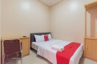 Shofy Guest House Syariah 33 Subang Hotel dekat Taman Anggur Kukulu O&i Farm Subang