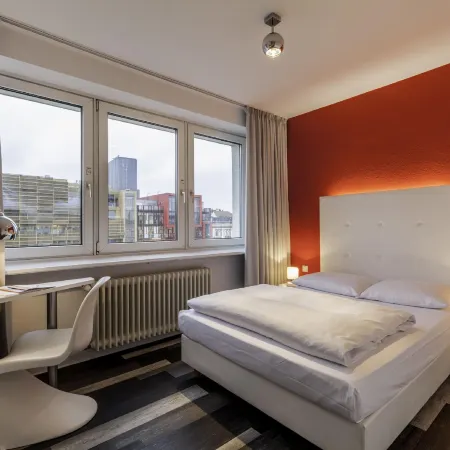 Cityhotel Monopol Отели рядом с достопримечательностью «Ярмарка «Гамбургер-Дом»»