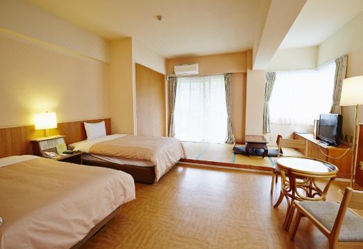 이리오모테지마-정글 호텔 파이누마야