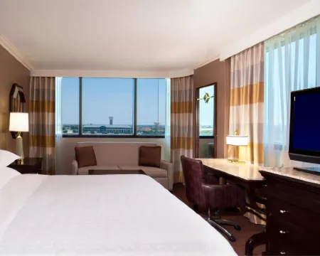 シェラトン DFW エアポート ホテル アーヴィングのホテル