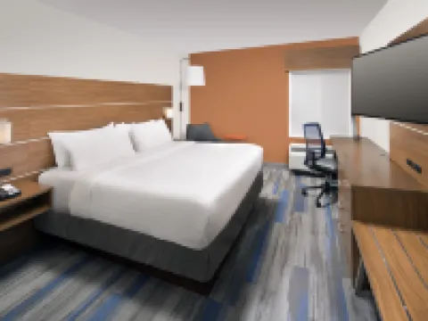 Holiday Inn Express & Suites COLLEGE PARK-UNIVERSITY AREA by IHG Hotels in Berwyn