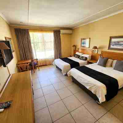 Safari Hotel & Convention Centre Rooms