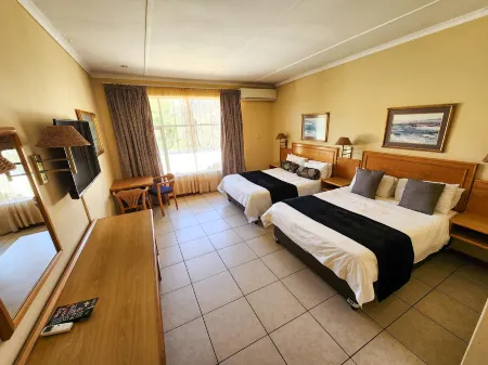 Safari Hotel & Convention Centre