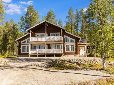 South Point Apartments 4a Hotels near مطار كيتيلا