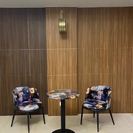 Le Shiv Executive Suite