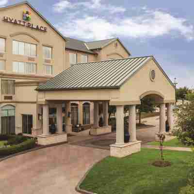 Hyatt Place College Station Hotel Exterior