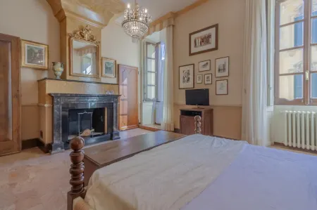 Miranda's Home Отели рядом с достопримечательностью «Villa Monastero»