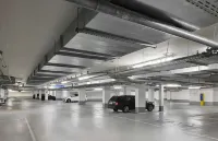 Titanic Chaussee Berlin - Parkplatz