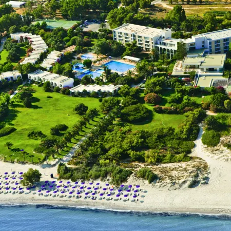 Caravia Beach Hotel