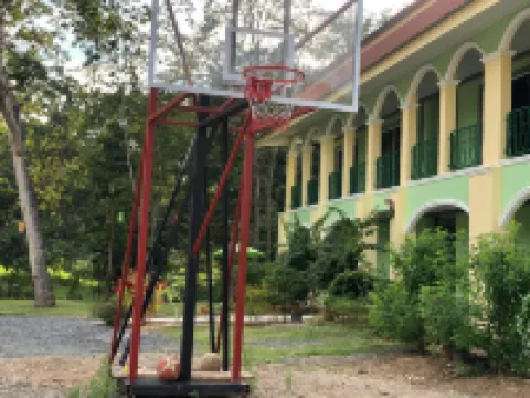 เทอร์มินอล 1 คาเฟ่ แอนด์ รีสอร์ท