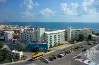 Aquamarina Beach Hotel Cancun