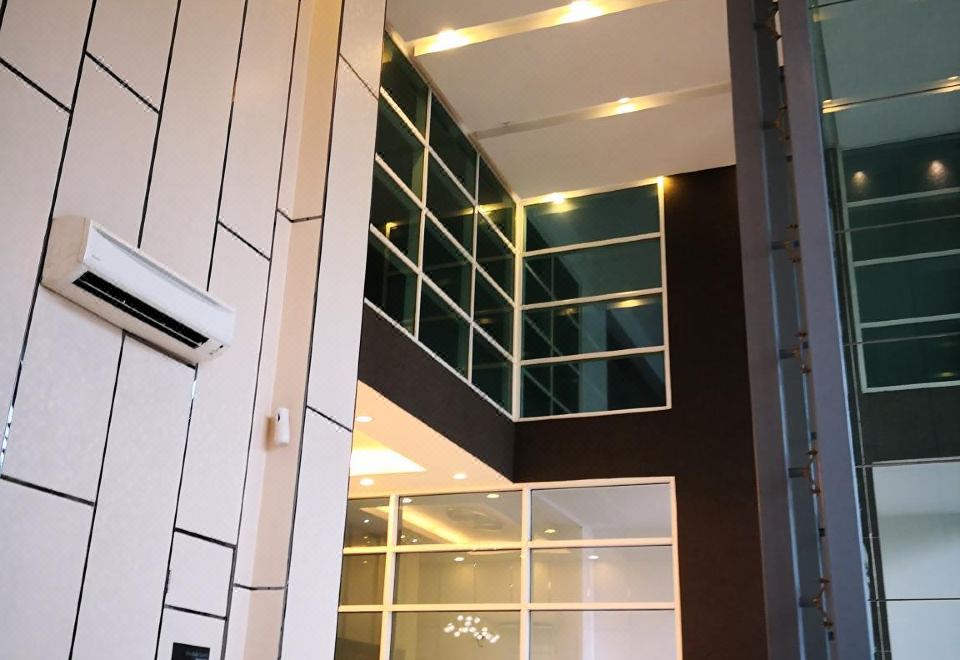 Aiji Home @ Central ResidencesOver view