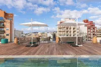 JS Palma Plaza - Rooftop Pools