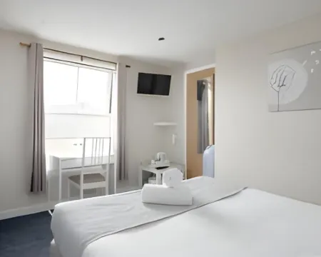 The Ritz Complex의 방 케터링 호텔