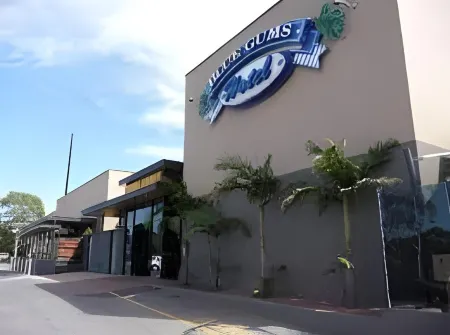 Blue Gums Hotel Motel