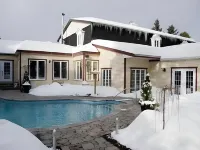 Relais St-Denis Hotels in Morin Heights