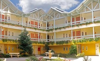 Life Hotel Infinity