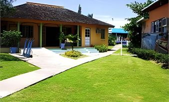 Toby's Resort