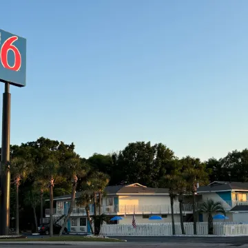 Motel 6 Pensacola, FL - West