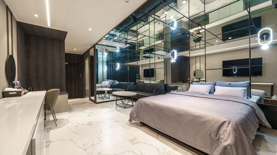 Yeongju Hotel Story