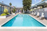 Travelodge by Wyndham San Francisco Airport North - Parkering
