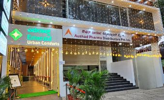 Emerald Urban Comforts