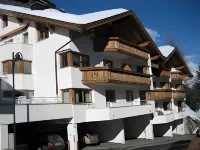 Fliana Arlberg Studios & Apartments