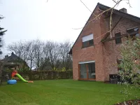 Villa in Puivelde with Terrace
