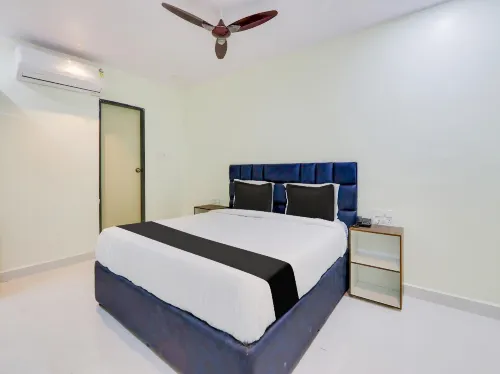 FabHotel Sri Narmada Grand - Wifi