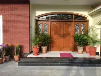 Hotel Gulberg Grand