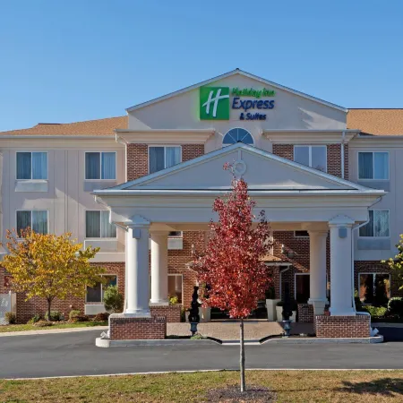 Holiday Inn Express & Suites LANCASTER-LITITZ by IHG
