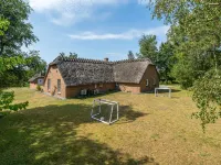 "Taralyn" - 1.3km from the Sea
