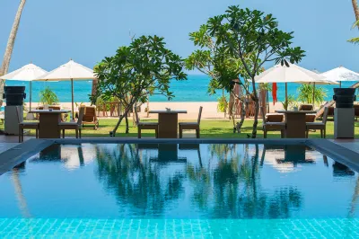 Shinagawa Beach Hotels near Polwaththa Shopping Complex