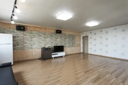 Taean Mongsanpo Blue Ocean Resort Отели рядом с достопримечательностью «Ch'ŏngp'odae-haesuyokchang»